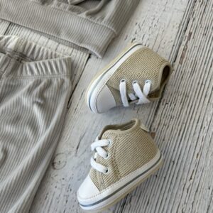 Zapatilla corderoy con cordones